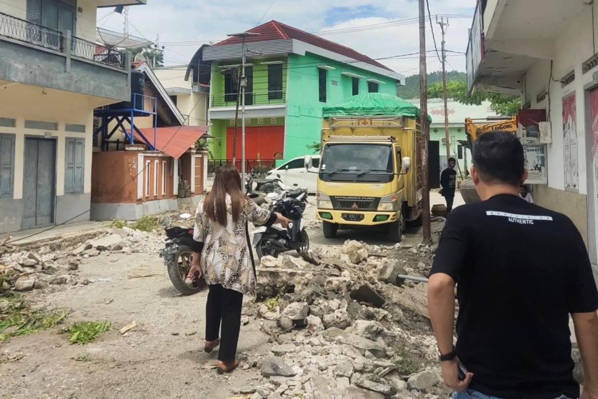 Pemkab Donggala gelontorkan Rp14,9 miliar untuk perbaikan drainase