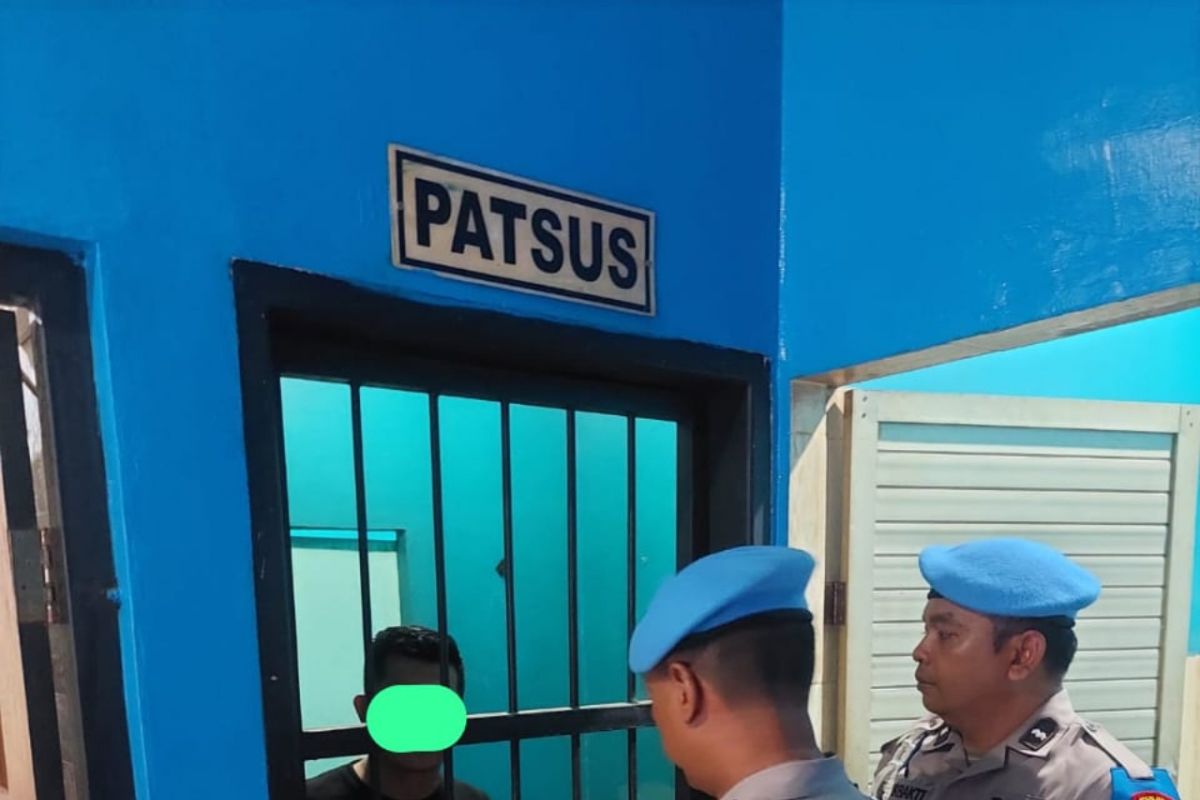 Propam Polres Langkat tahan oknum polisi bertugas di Polsek Stabat