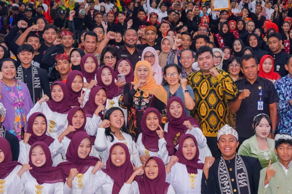 Khofifah apresiasi semangat pelajar Jatim di Final Lomba Paduan Suara