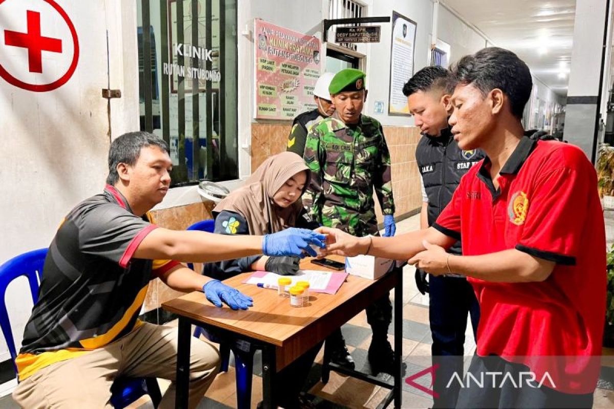 Rutan Situbondo tes urine acak warga binaan pastikan bebas narkoba