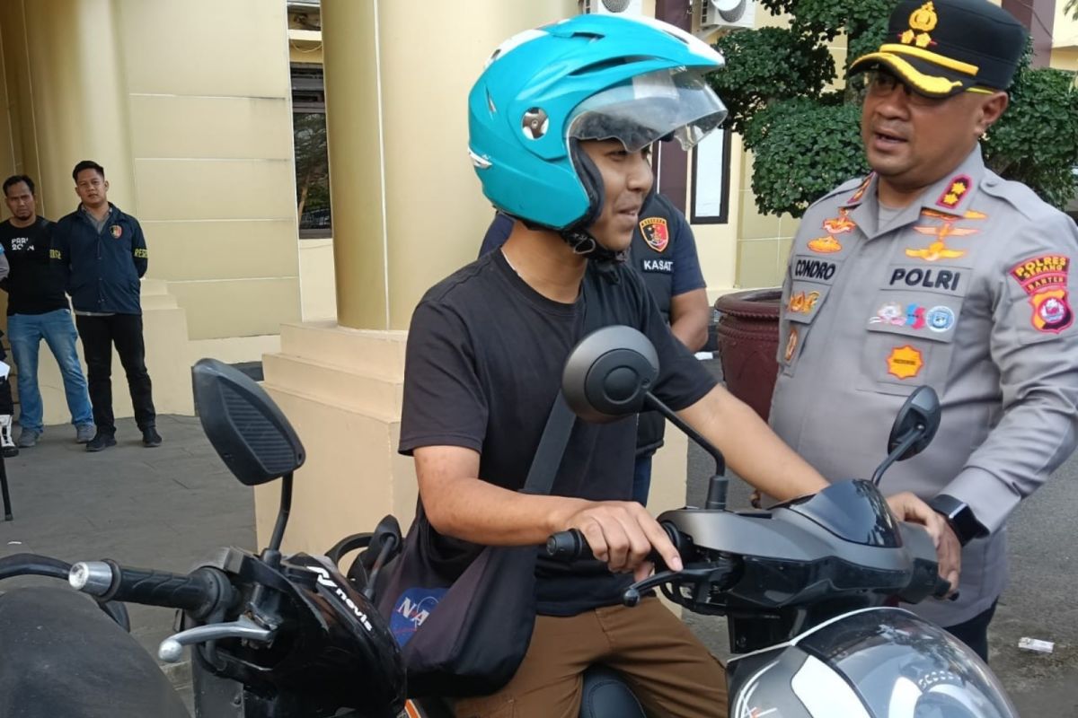 Polres Serang serahkan motor curian ke pemilik tanpa dipungut biaya