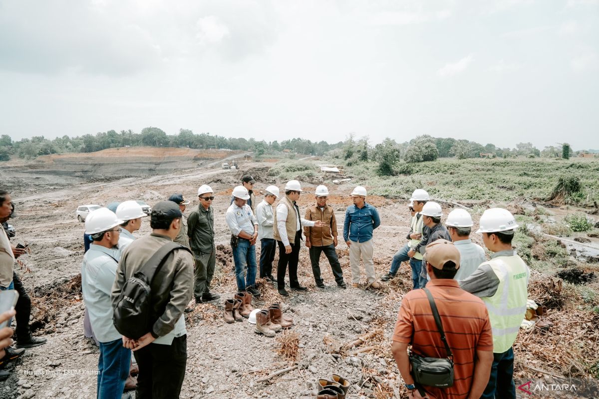 Pemprov Kaltim instruksikan perusahaan tambang hentikan operasi, fokus perbaikan jalan Samboja Barat