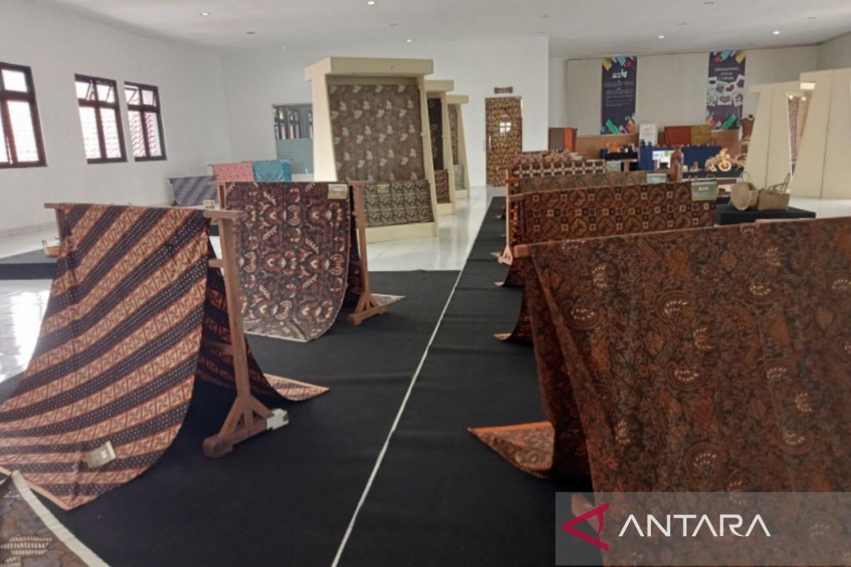 Kemenperin sebut perkembangan industri batik berkaitan dengan ekosistem pariwisata