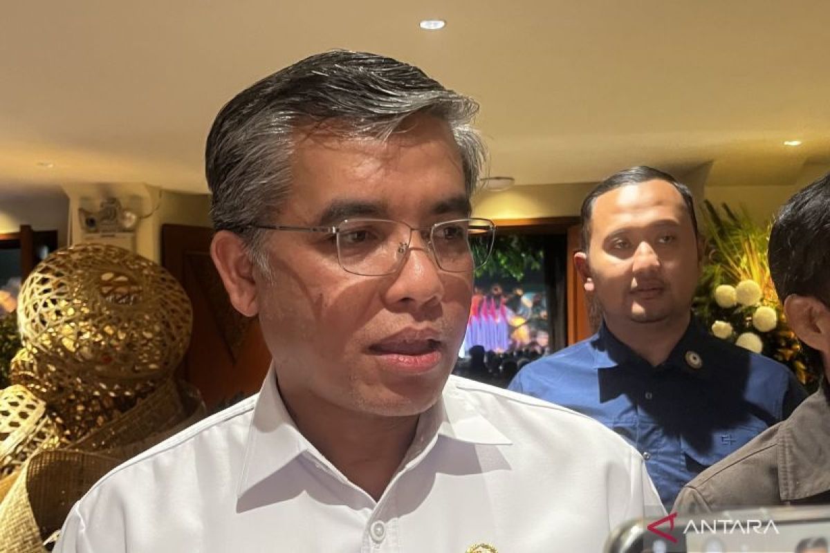 Indonesia still deliberating 2026 minimum wage hike proposal: Minister