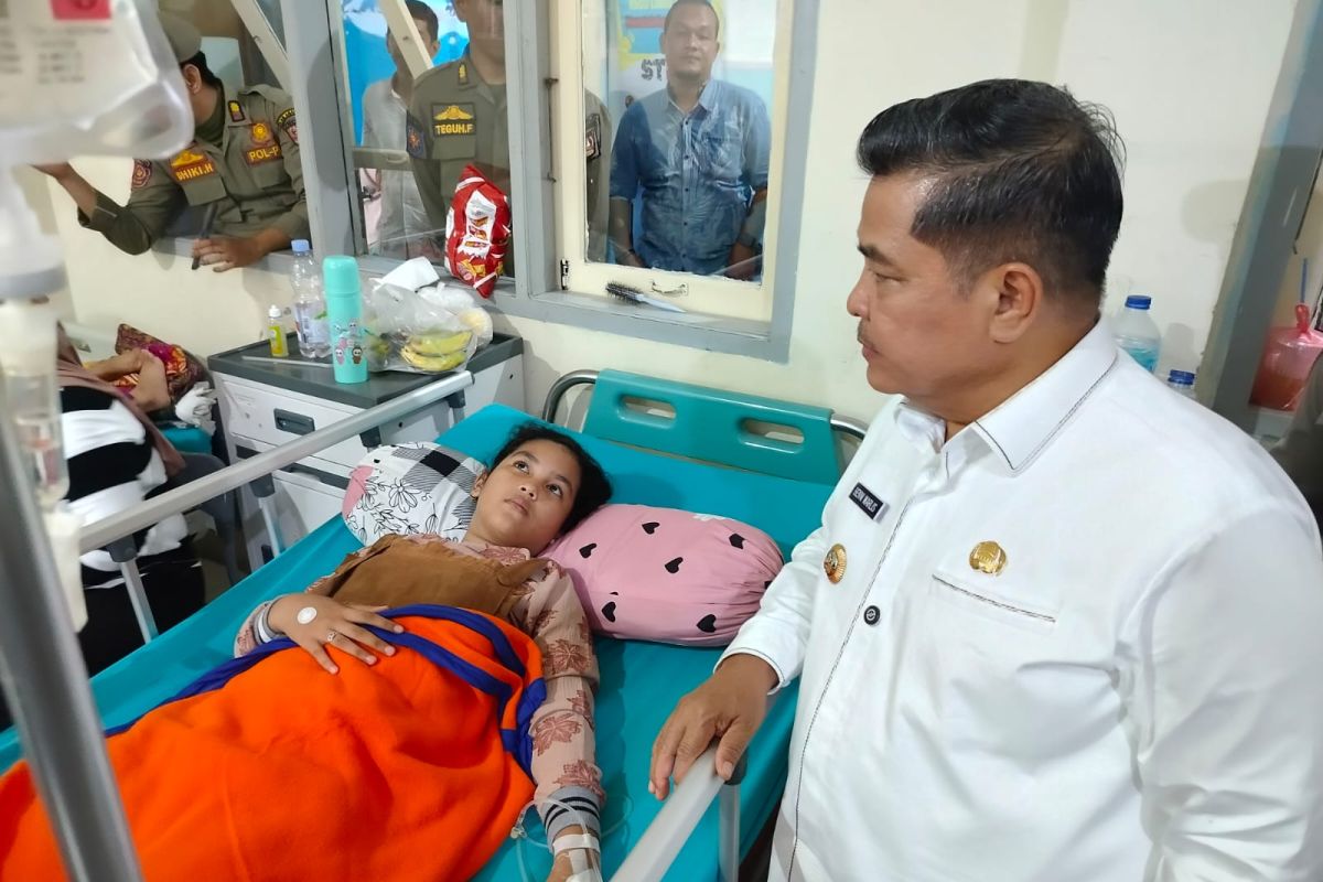 Bupati Agam minta puskesmas tingkatkan layanan dengan manfaatkan teknologi