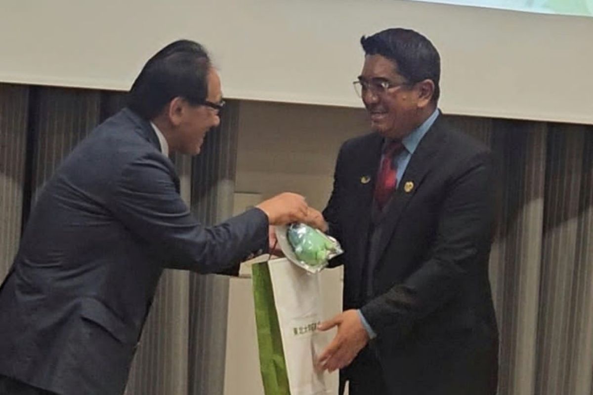 Rektor UI Heri Hermansyah raih Tohoku University International Award