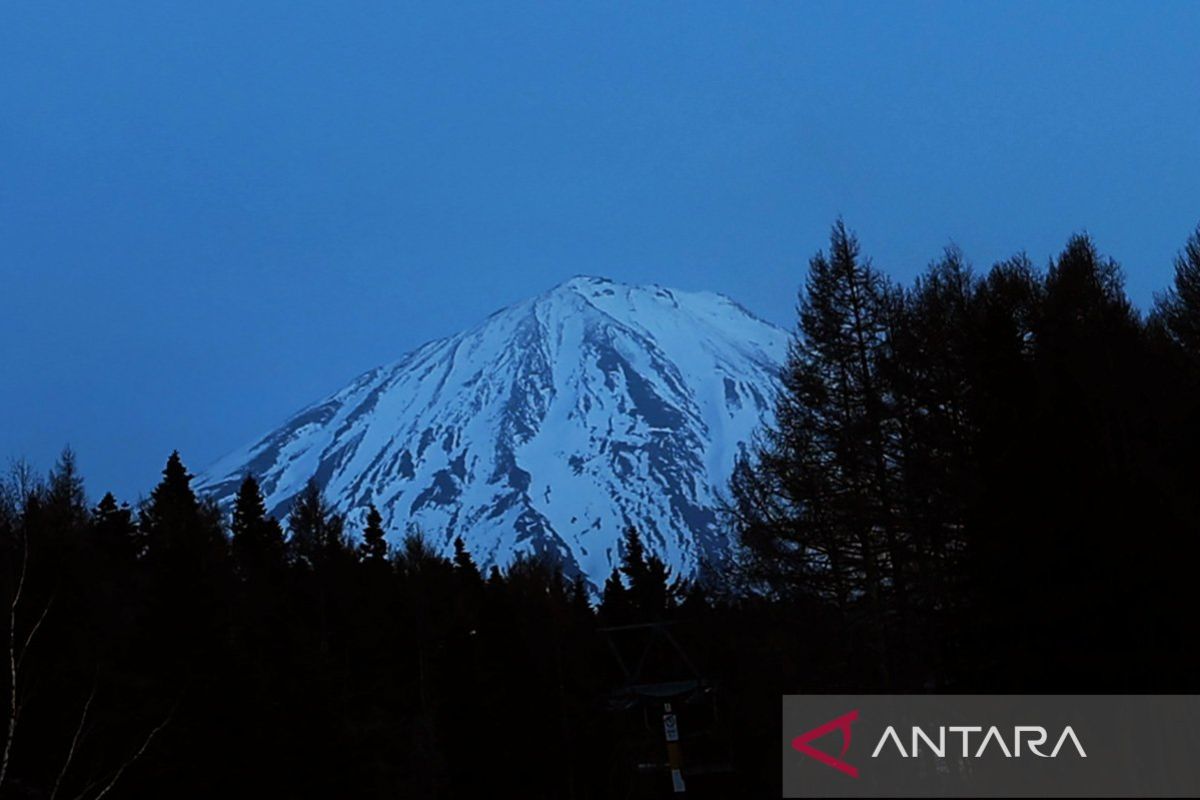Aturan baru di Gunung Fuji turunkan angka kecelakaan pendaki