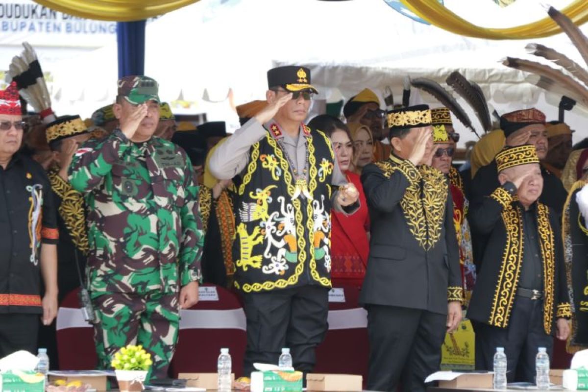 Kapolda Kaltara Hadiri PeringatanHari Jadi Kota Tanjung Selor Ke 235 Dan Kabupaten Bulungan Ke 65