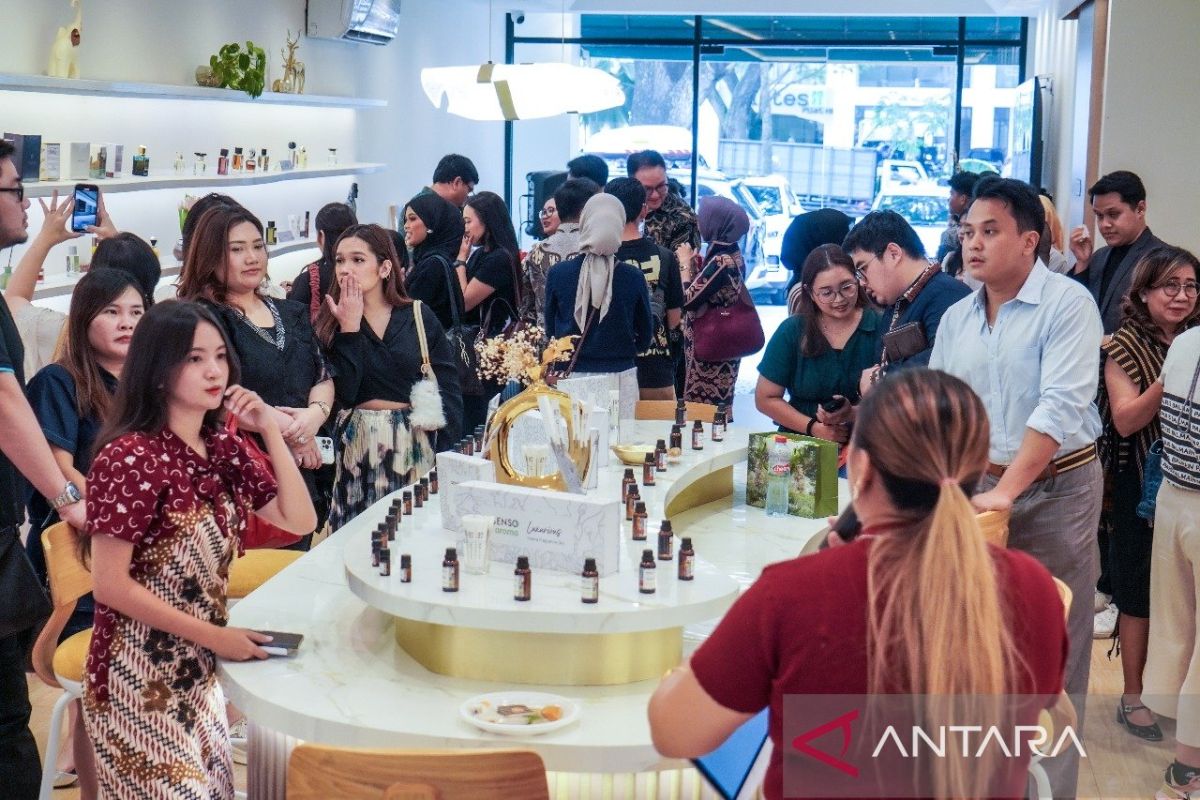 NOES perkuat UMKM parfum lewat kolaborasi industri lokal