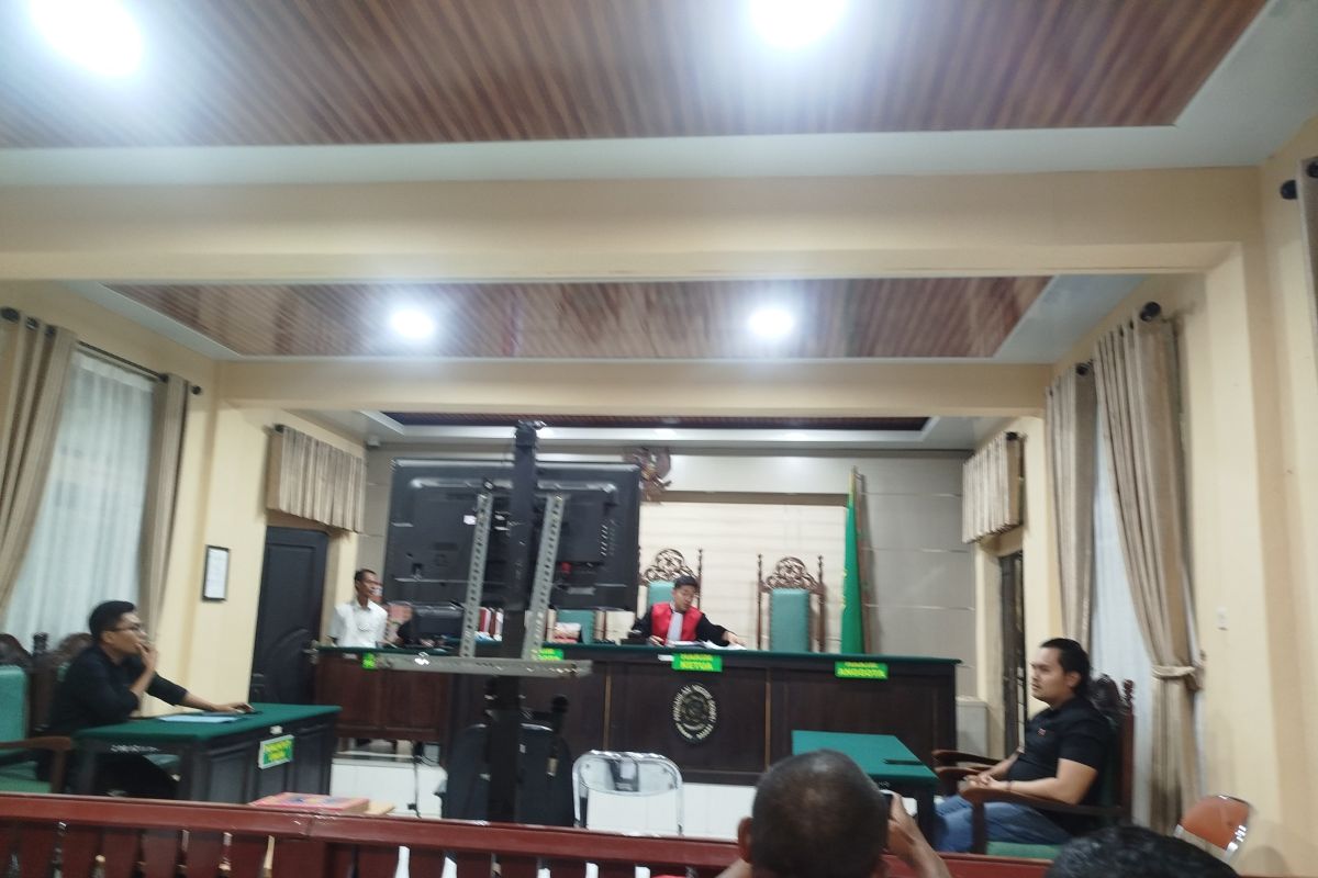 Hakim nyatakan praperadilan Anggota DPRD NTB Efan Limantika tak dapat diterima