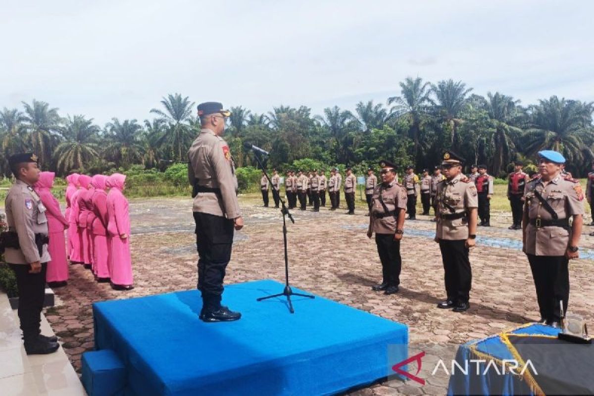 Kapolres Palas pimpin upacara pelantikan Kabag Log, Kasat Intel, dan Kasi Propam