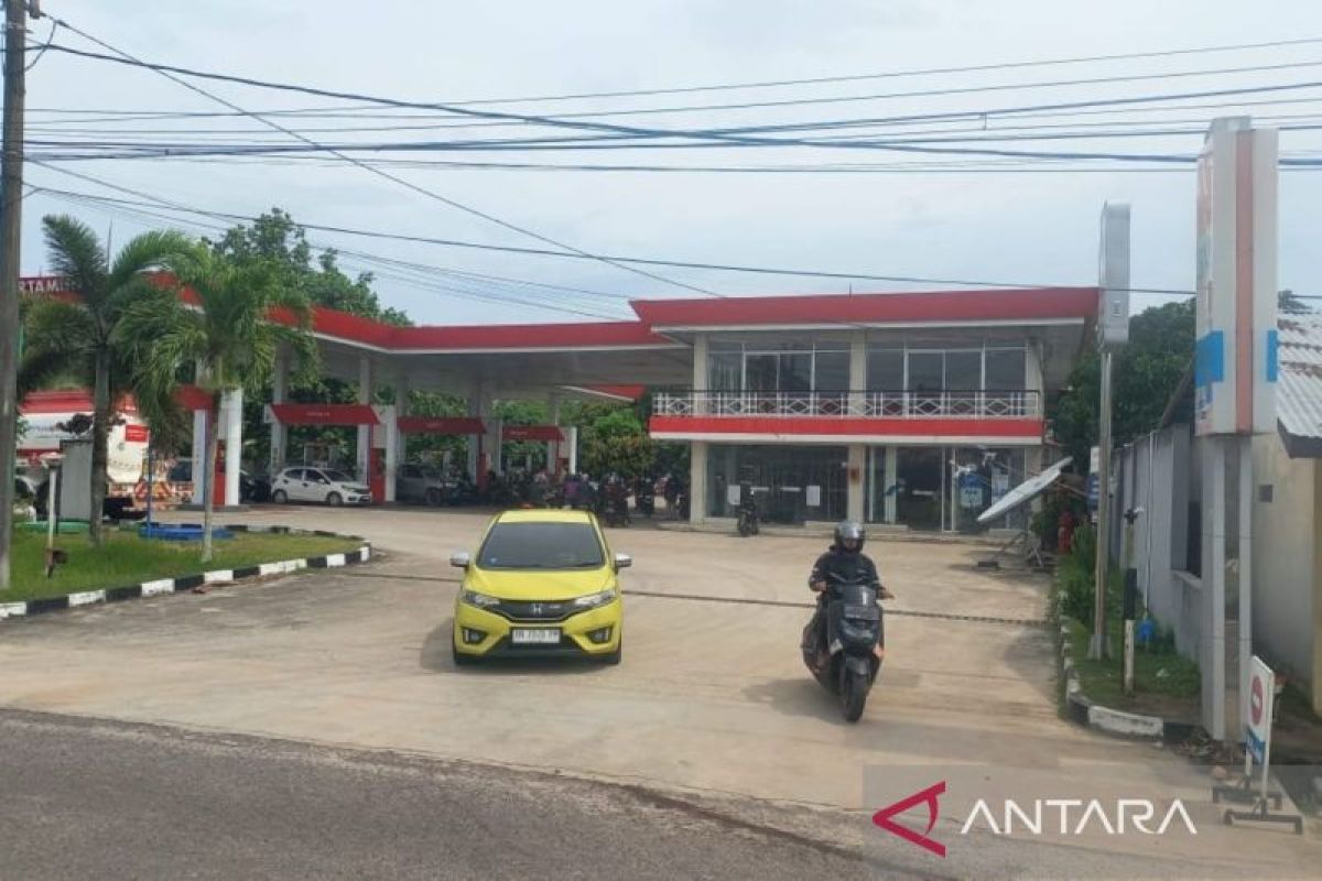 Antrean kendaraan mengular panjang, SPBU Padang Manggar sampaikan klarifikasi