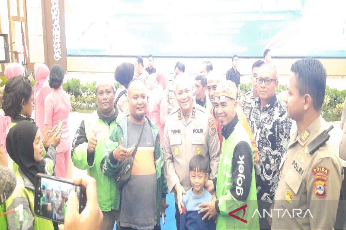 Driver online deklarasi kamtibmas jaga kesejukan Kalsel