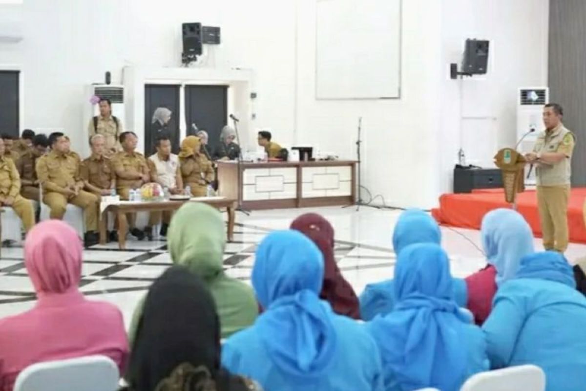 Bupati Karawang berharap keberadaan organisasi wanita berperan dalam pembangunan