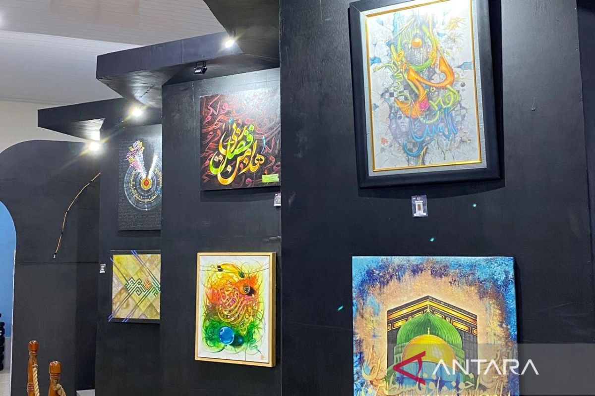 JIC pamerkan 200 karya kaligrafi dari 50 negara pada STQH Nasional di Kendari