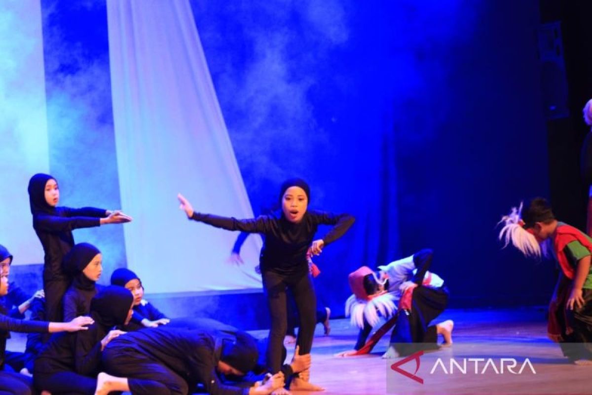 Disbudporapar apresiasi pentas teater anak Bengkel Muda Surabaya