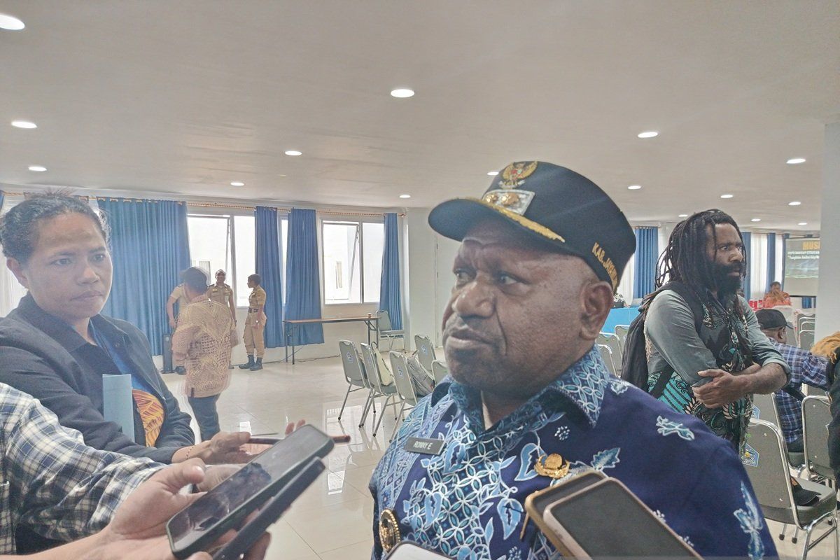 Pemkab harapkan 56 wisudawan Poltekkes Jayapura mengabdi di Kabupaten Jayawijaya