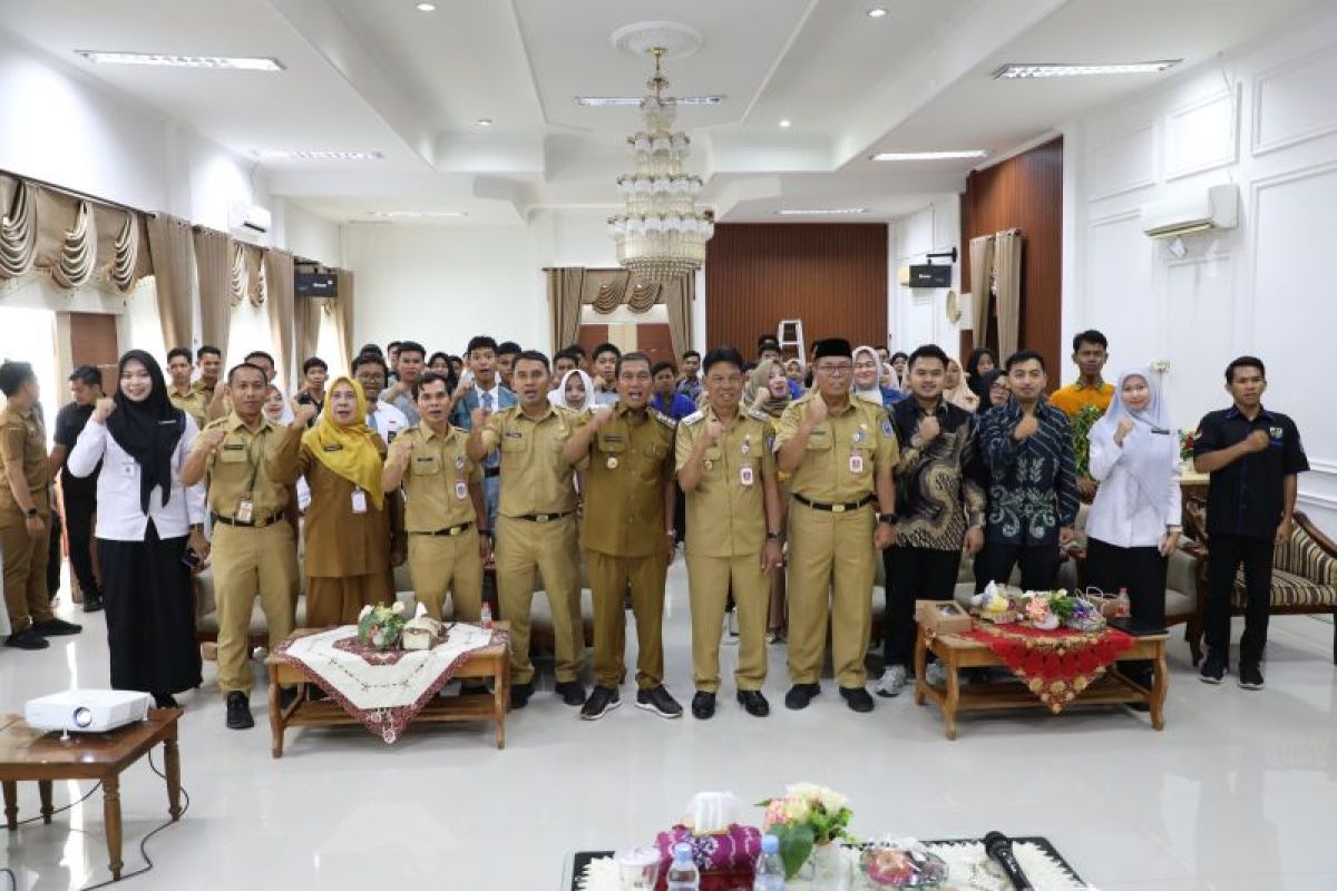 Bupati HSS motivasi pemuda bertekad kuat jadi unggul dan berdaya saing