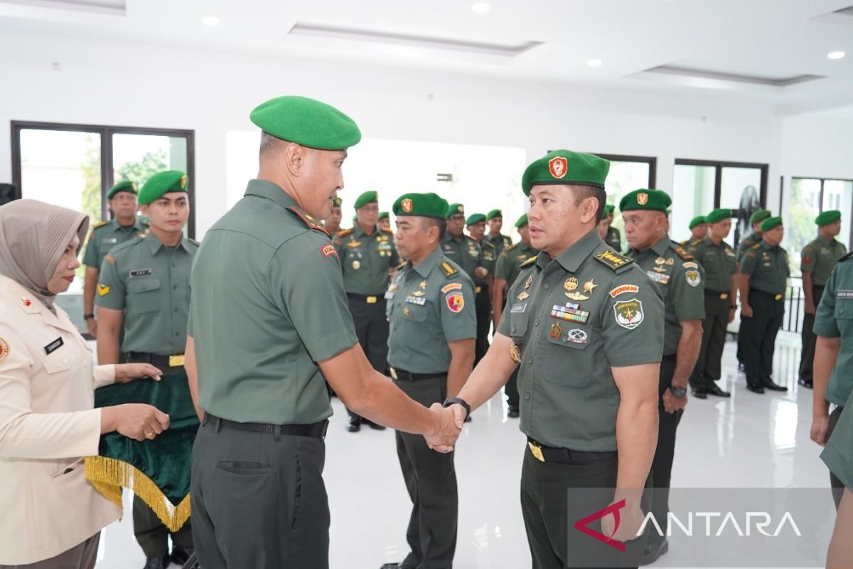 Korem 051/Wkt gelar sertijab dan kenaikan pangkat prajurit