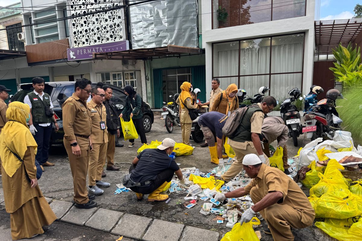 Limbah medis dibuang sembarangan di Mataram, Dinkes ambil langkah tegas