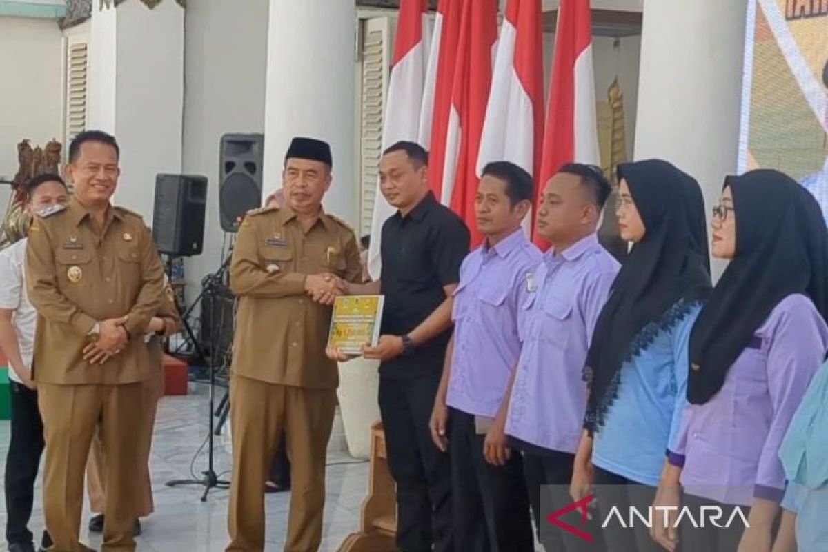 Pemkab Madiun salurkan BLT dana hasil cukai 2025 untuk 2.424 buruh