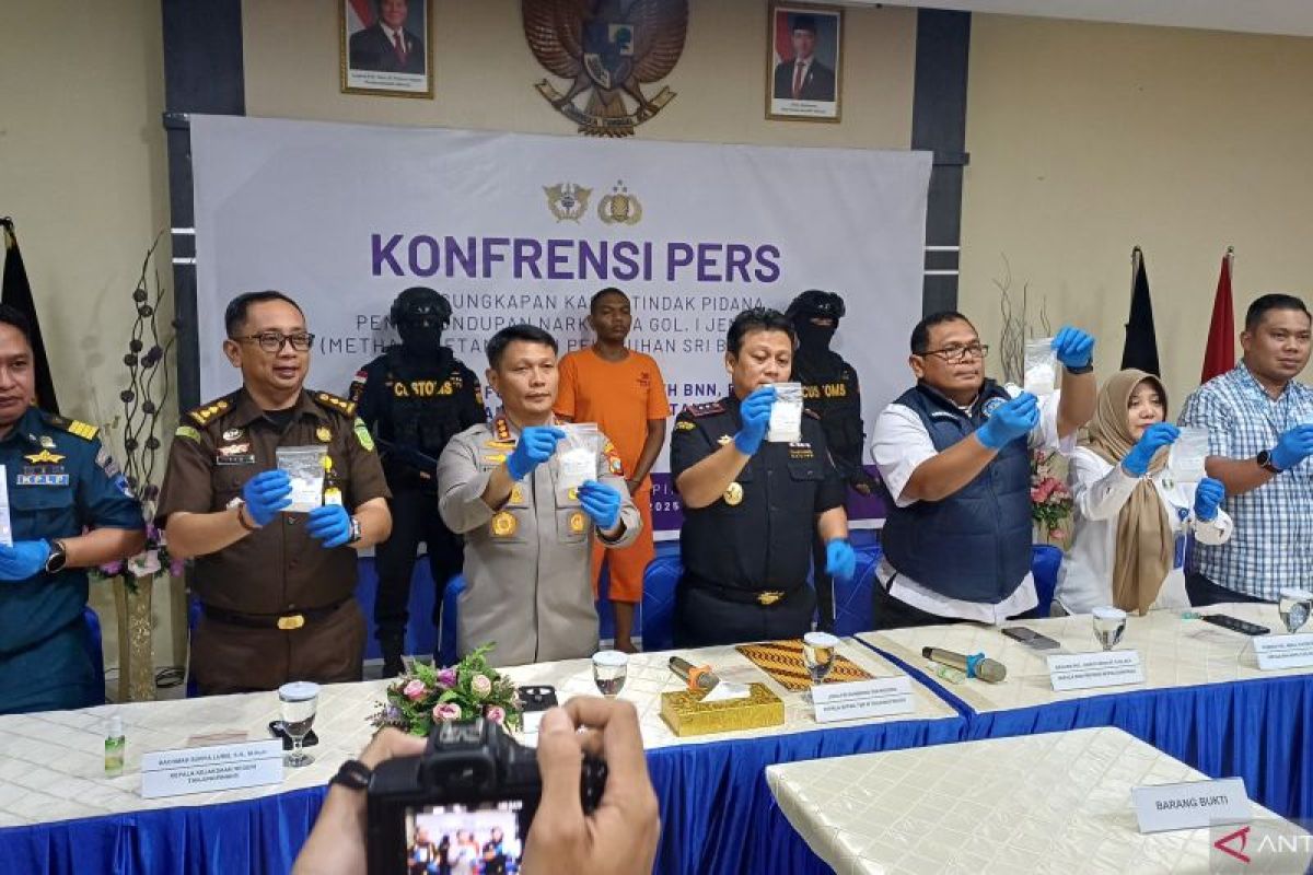 Bea Cukai Tanjungpinang tangkap WNA Malaysia selundupkan sabu