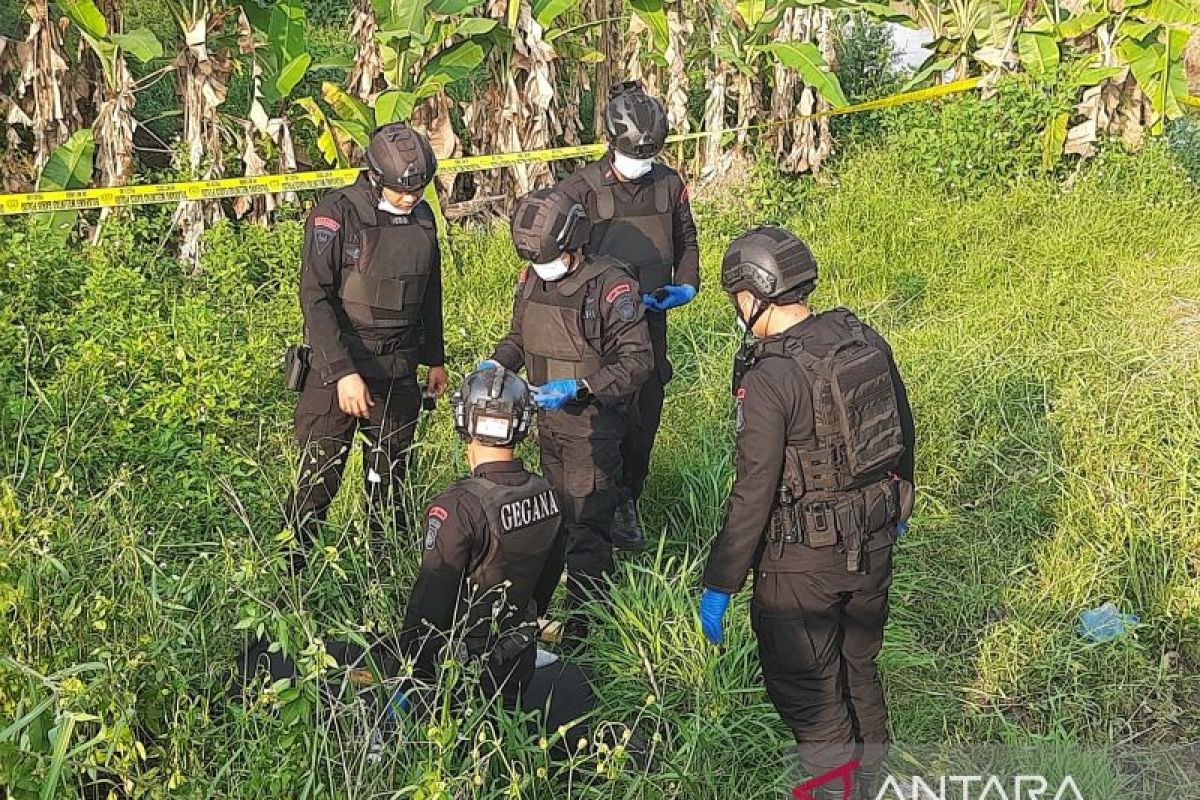 Polisi selidiki penemuan mortir dan granat di Curug Tangerang
