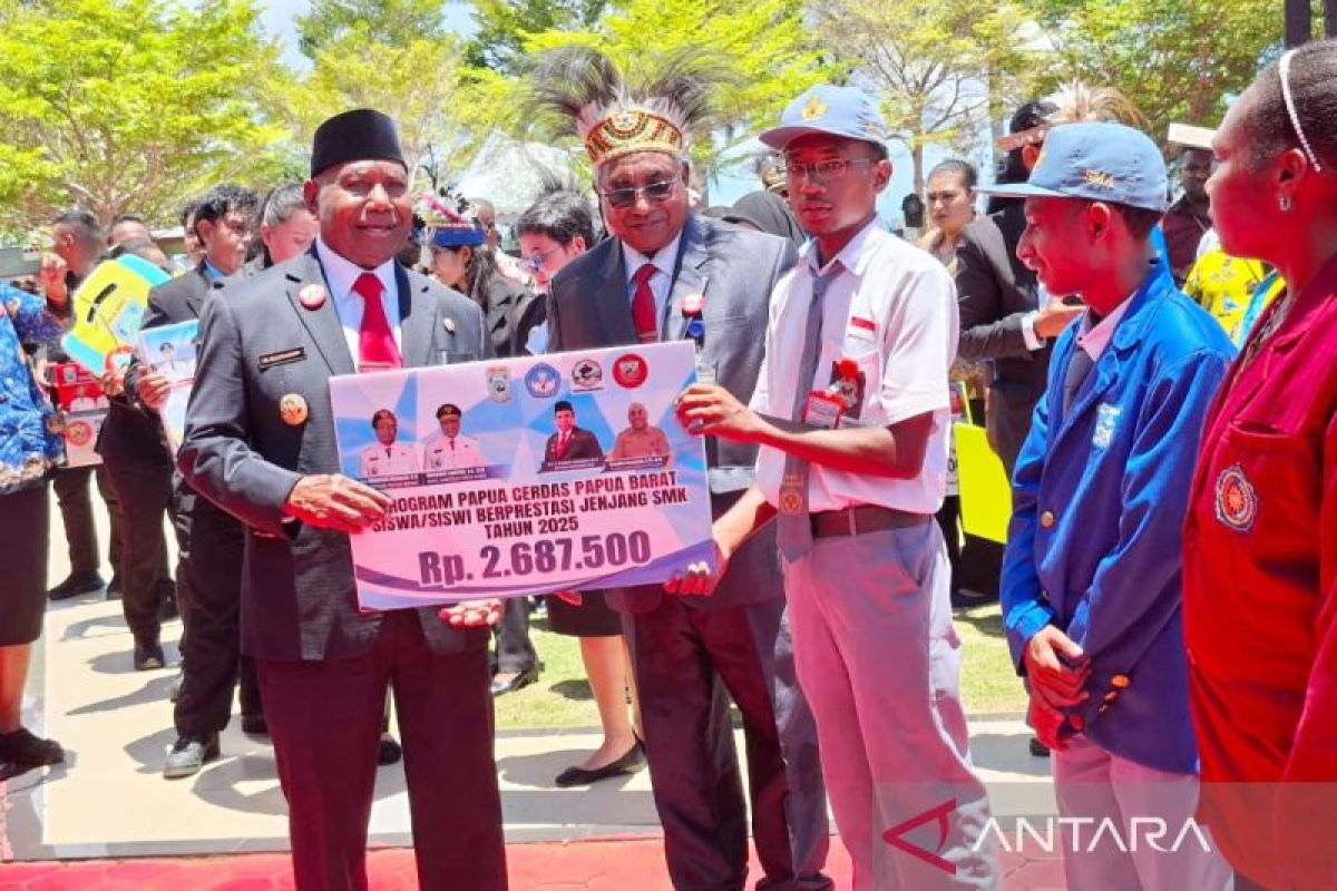 Dominggus: Dana otsus Rp50 miliar untuk dukung program Papua Barat Cerdas