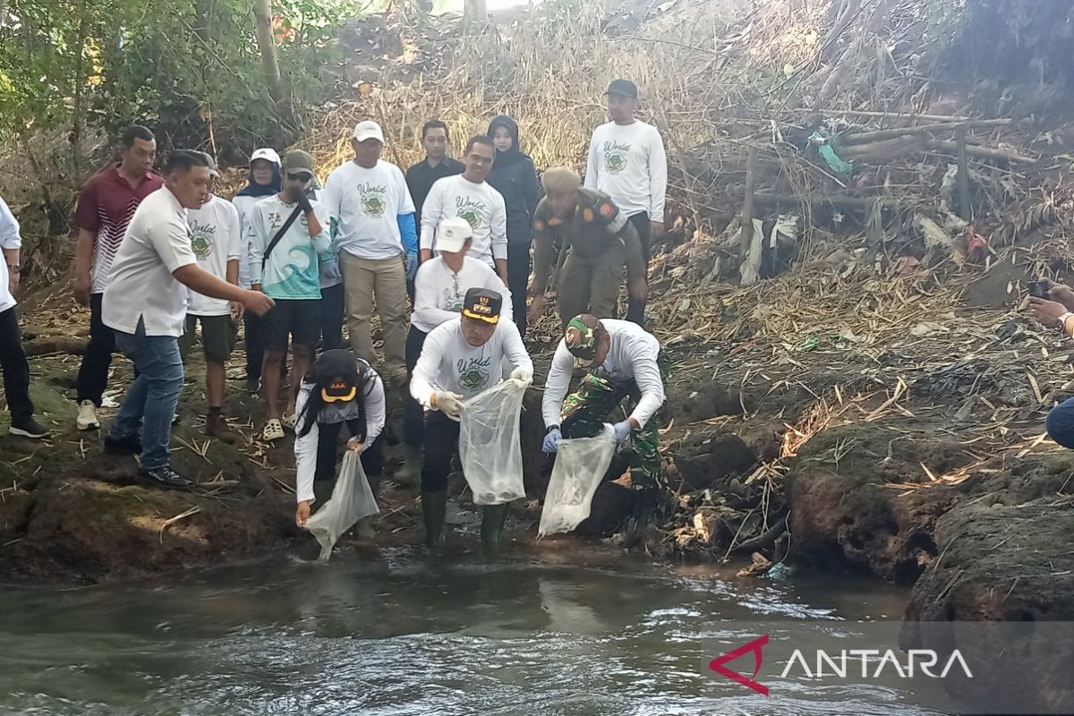 Indonesia sees modest gains in river water quality