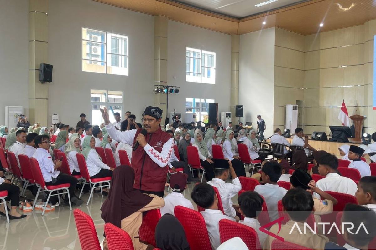 Lulusan Sekolah Rakyat disebut dapat jaminan kerja dan beasiswa