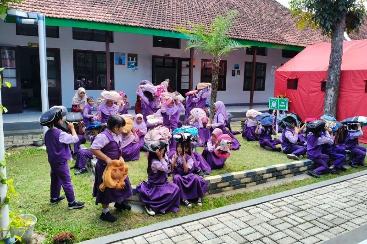 BPBD Jember siapkan siswa tangguh bencana di SD Labschool Patrang