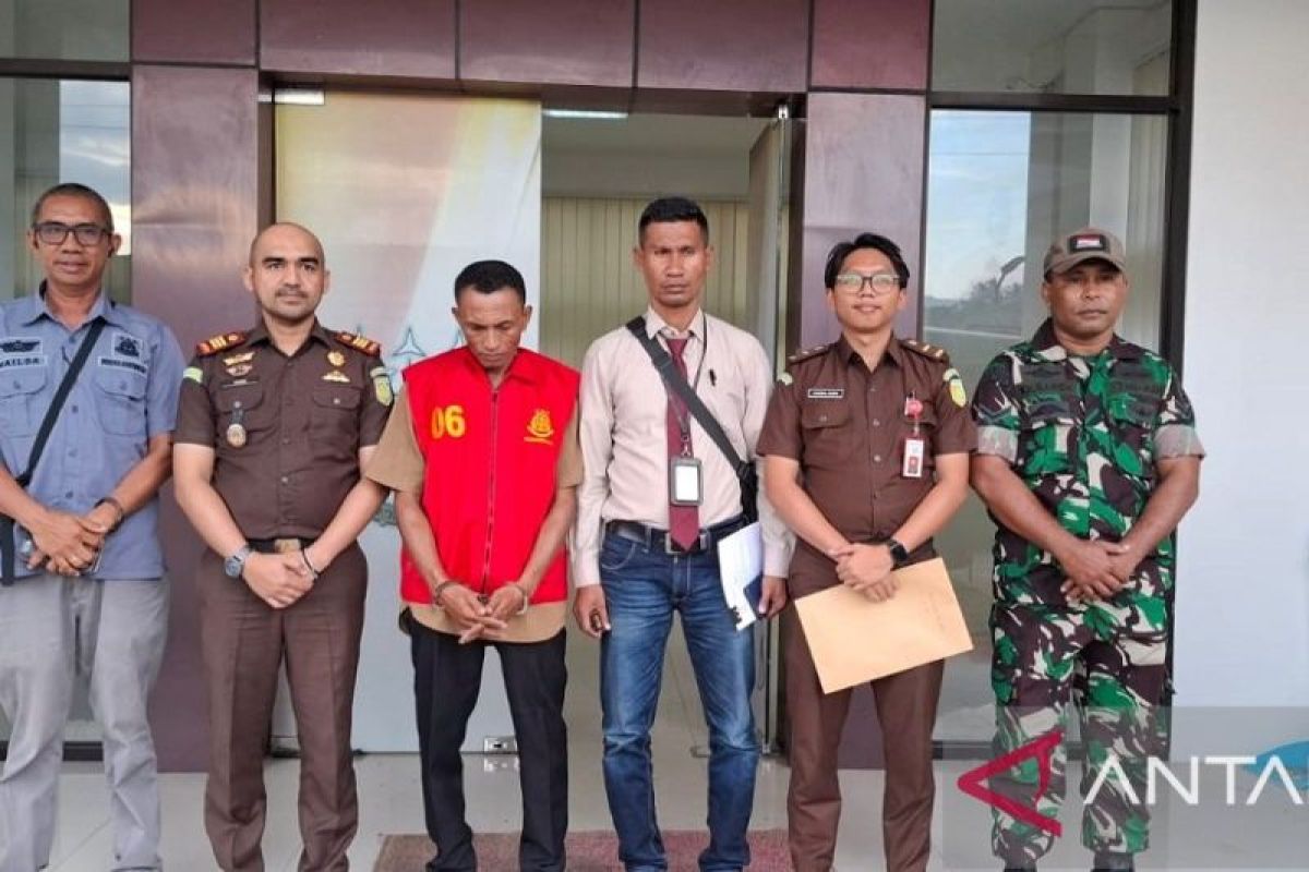 Kejari SBT tahan satu tersangka dugaan korupsi Dana Desa