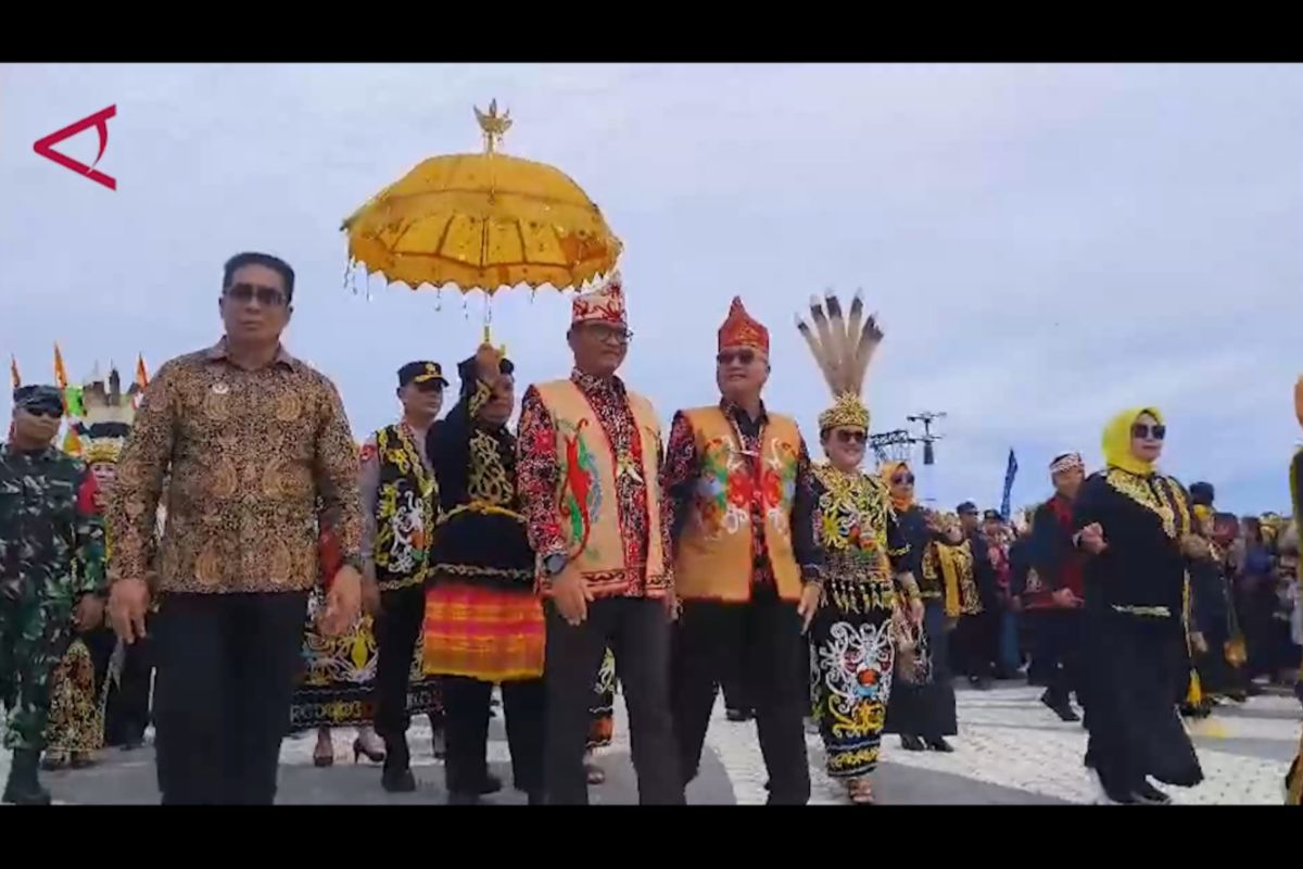 Pembukaan Festival Budaya Irau Malinau Ke-11 dan HUT Kabupaten Malinau Ke-26