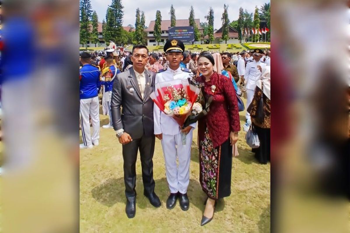 Feter Farrel Talajan wakili Lamandau lolos sebagai Praja Pratama IPDN 2025
