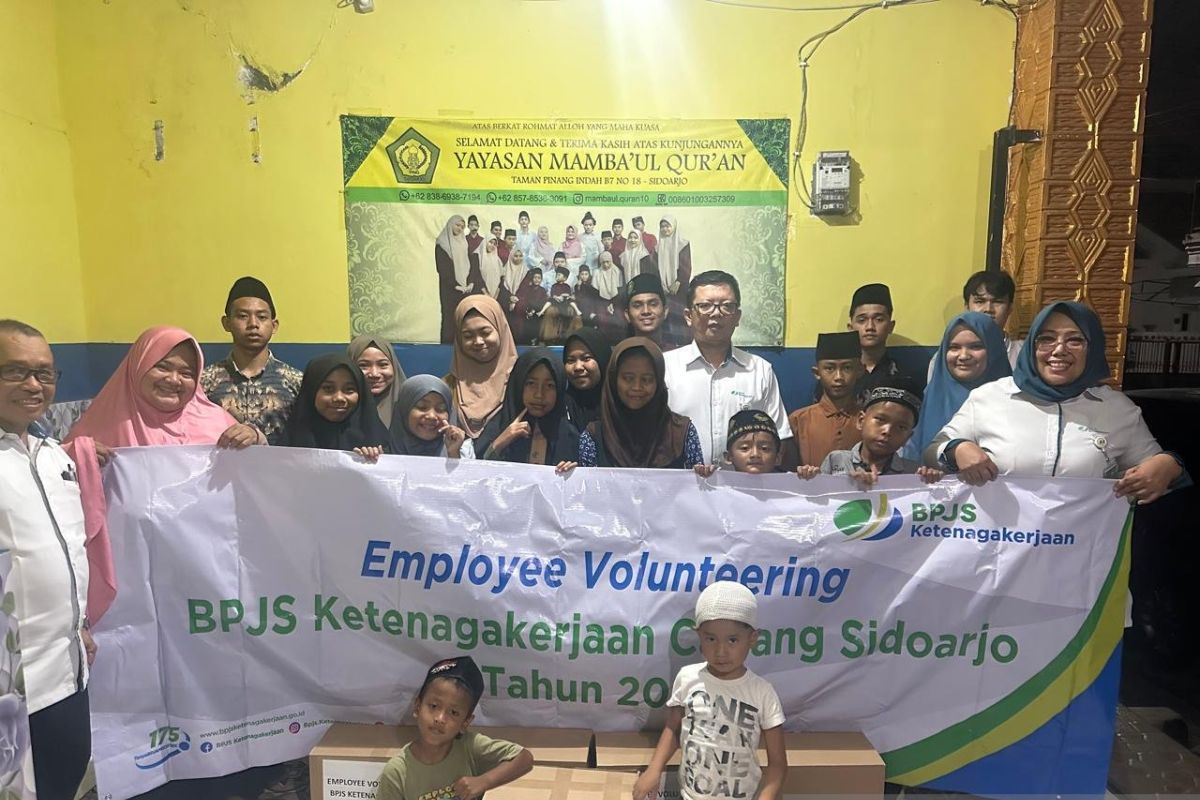 BPJS Ketenagakerjaan Sidoarjo salurkan bahan pokok untuk anak yatim piatu