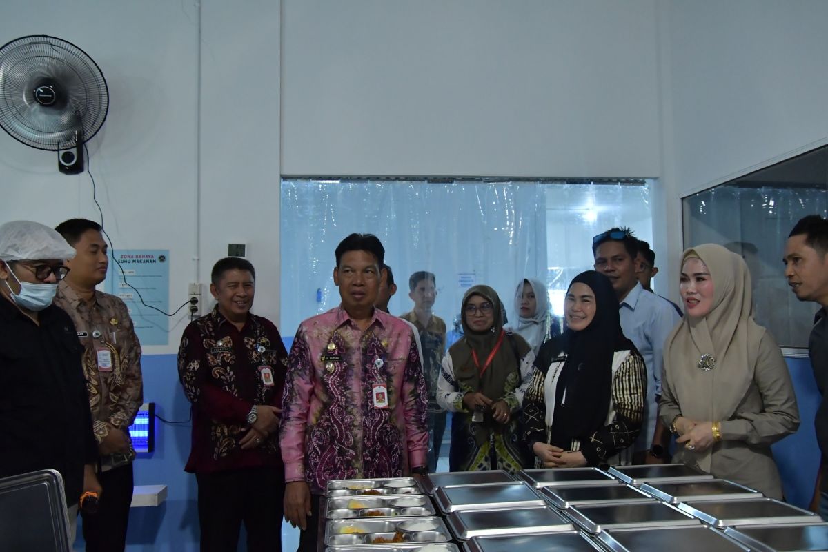 Wabup HSS berharap pengolahan MBG utamakan produk lokal