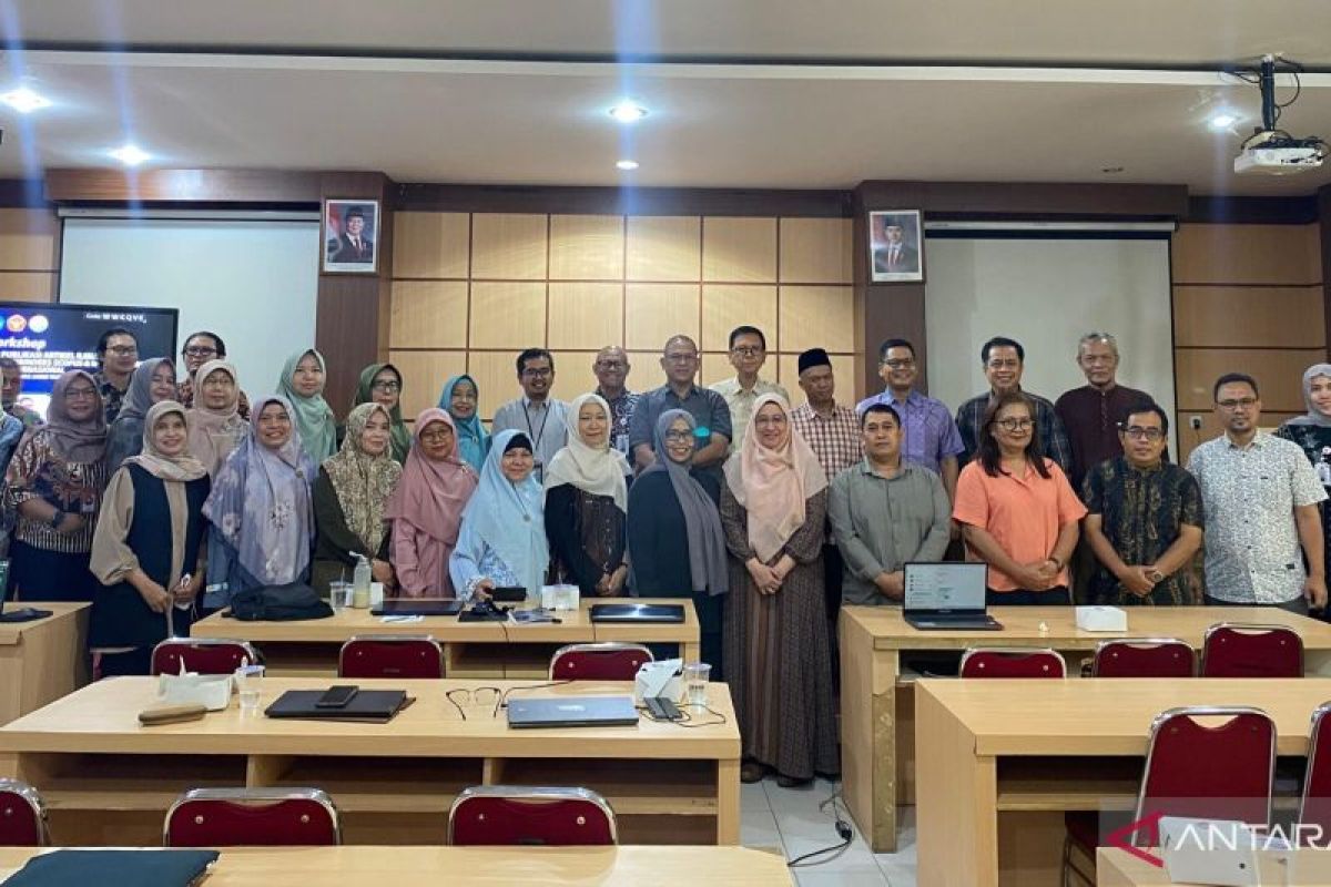 UPA bahasa perkuat kompetensi dosen dalam publikasi artikel ilmiah internasional