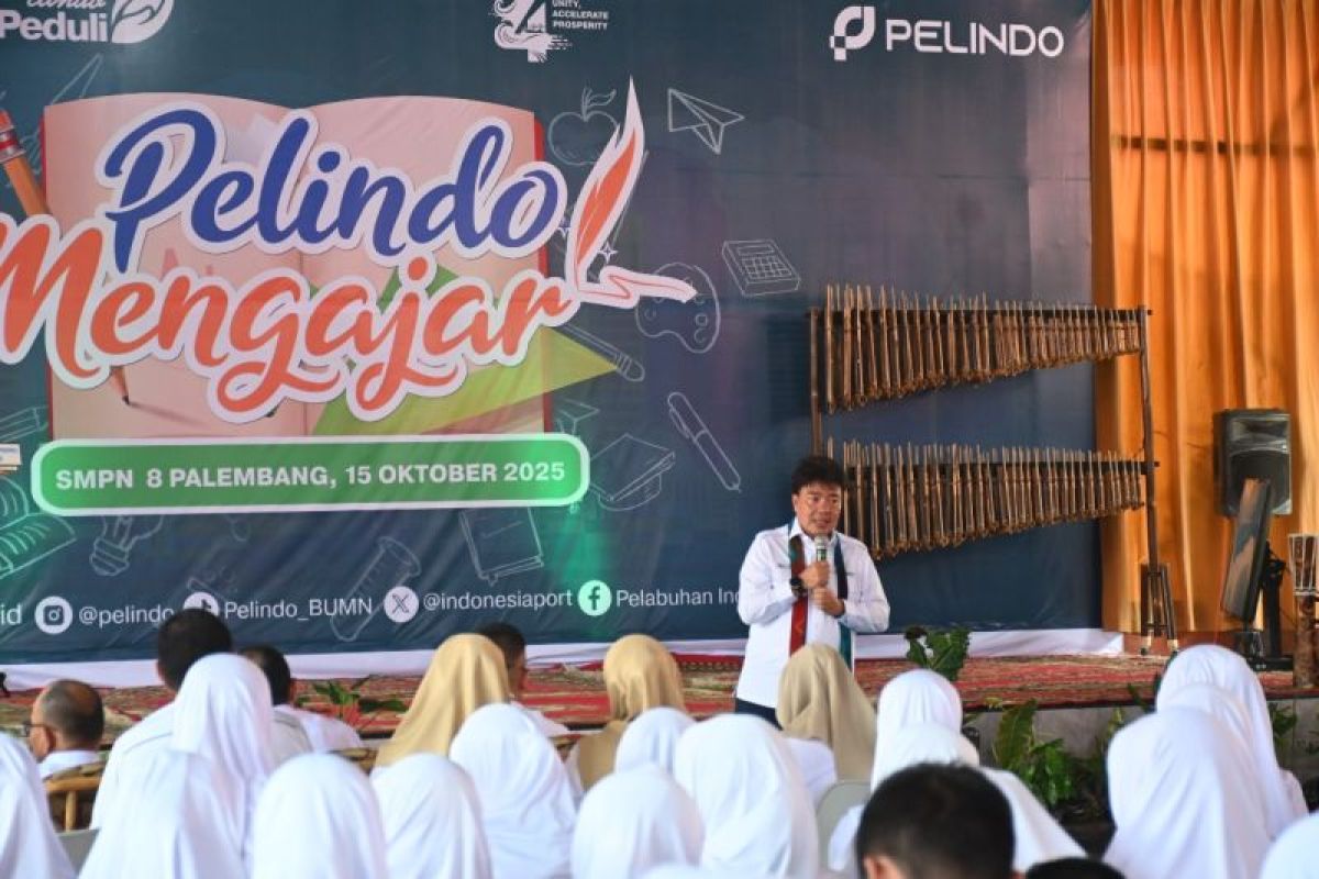 Pelindo hadirkan program "Pelindo Mengajar" di SMP Negeri 8 Palembang