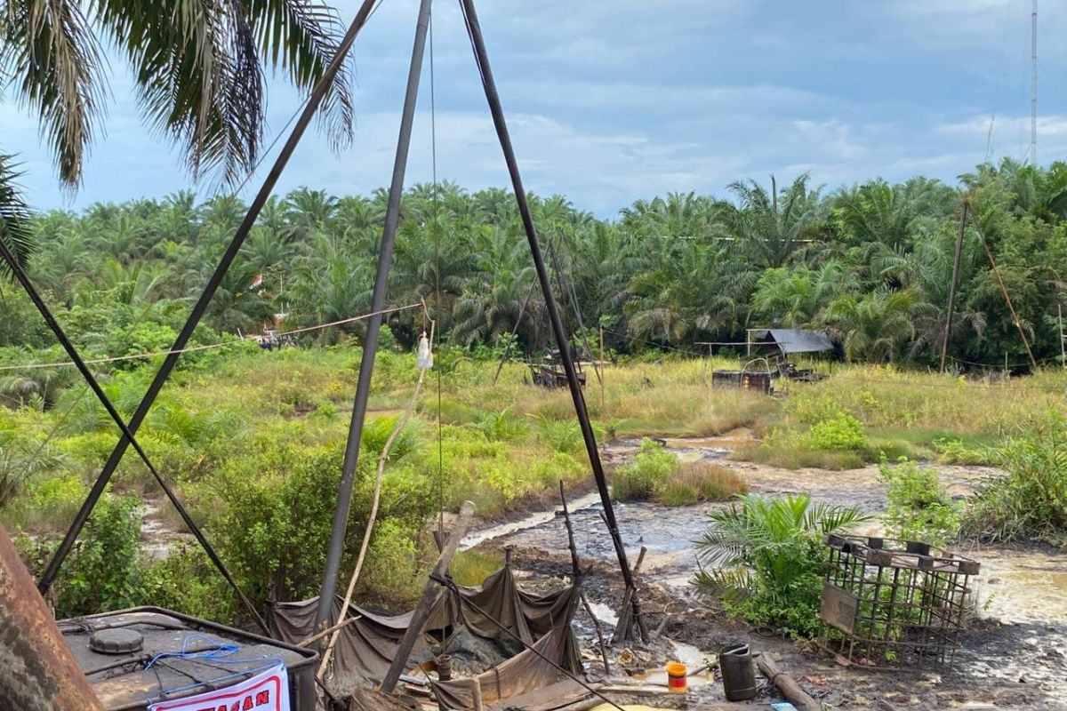 Bahlil sebut sumur rakyat dapat izin operasi paling lambat November 