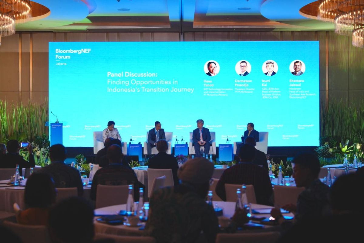 PLN kerja sama mitra internasional menuju target net zero 2060