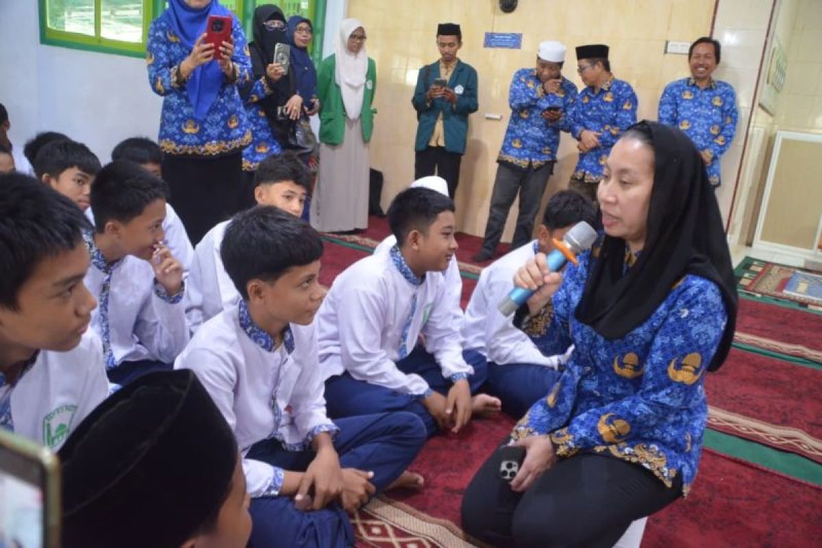 Program bina Imtaq di sekolah bangun karakter anak