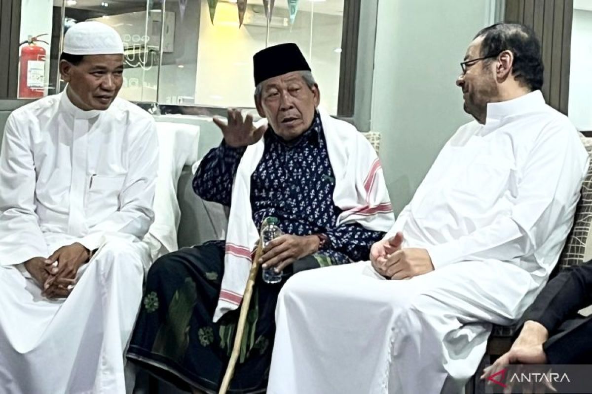 Gus Lim dorong pemerintah tinjau ulang rencana pengurangan Syarikah Haji
