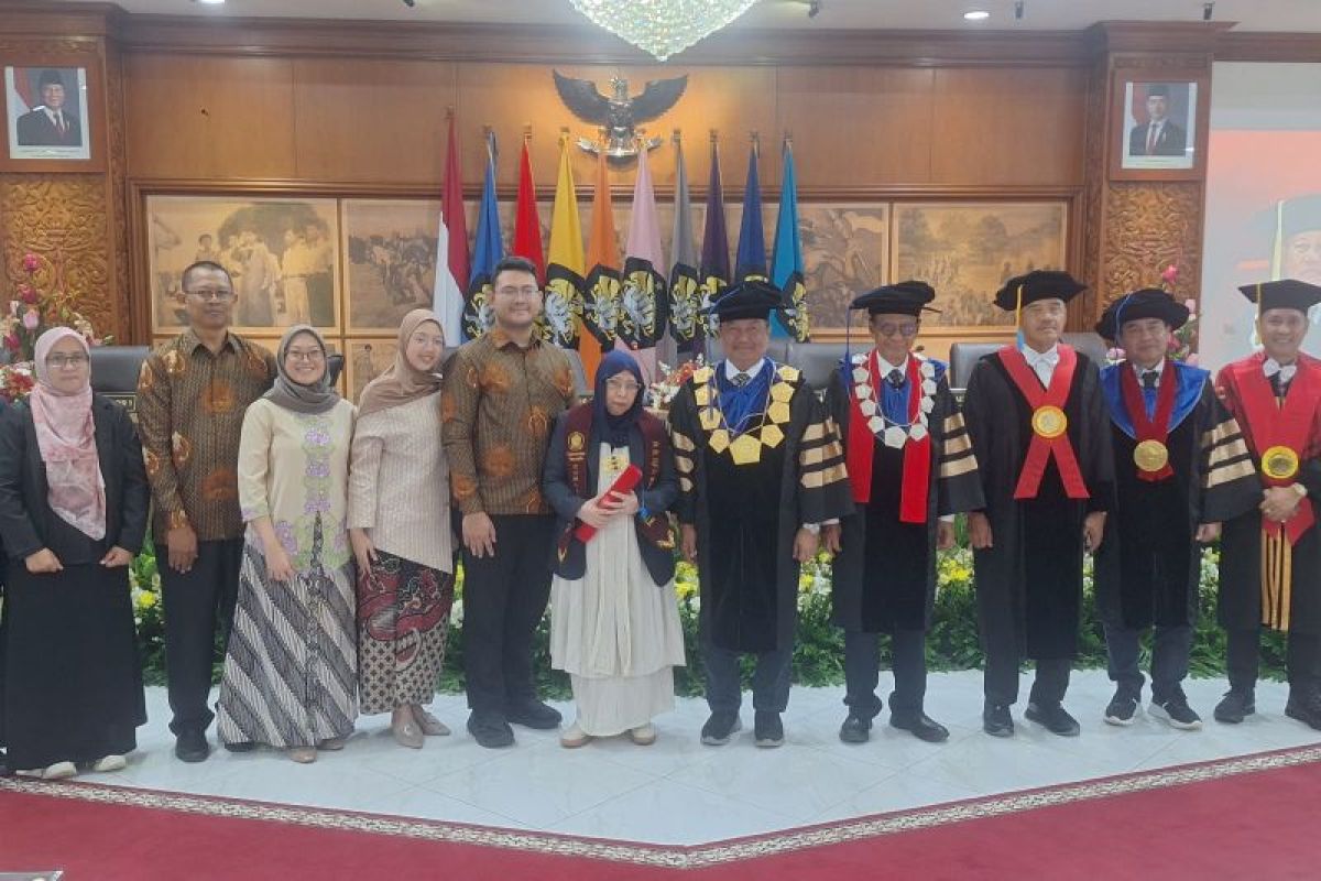 Teliti Pasal 91 UU Pasar Modal, RR Utji Sri Wulan Wuryandari raih gelar doktor UP