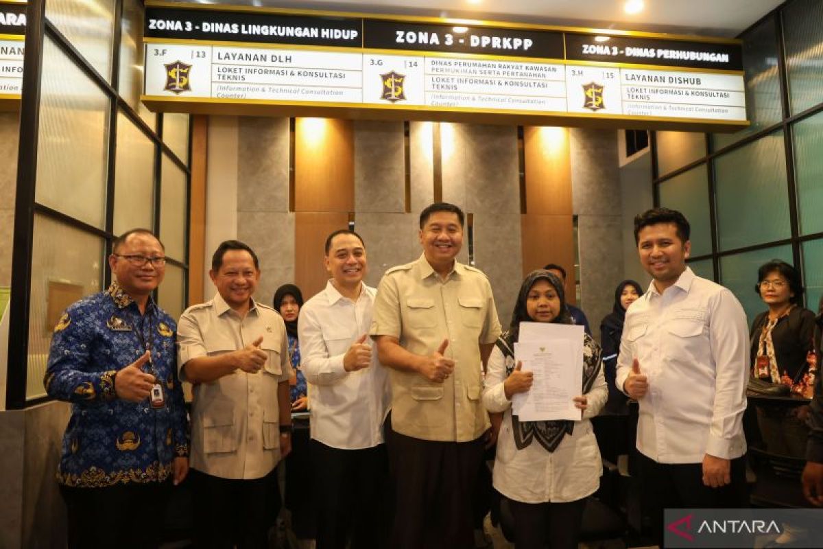 Menteri PKP-Mendagri tinjau MPP Siola Surabaya