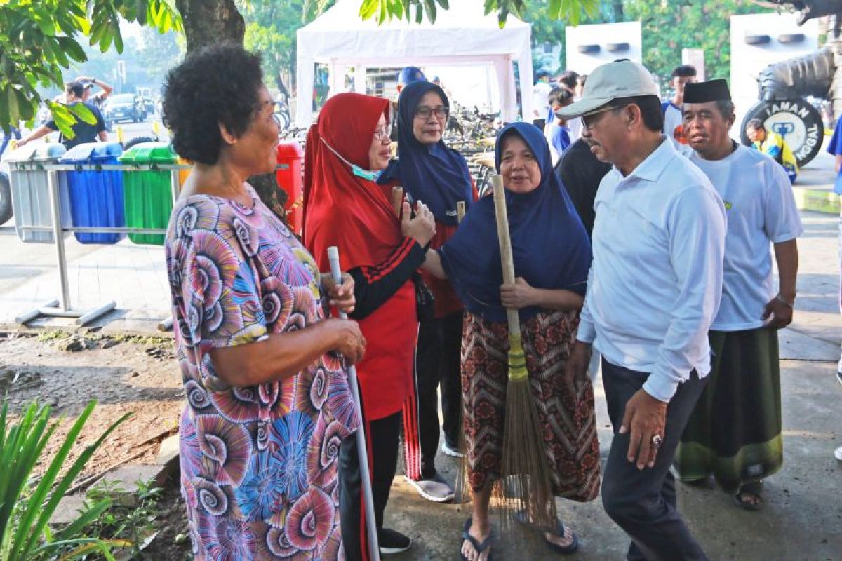 KLH nilai Kota Tangerang layak jadi lokasi gerakan Jumat bersih