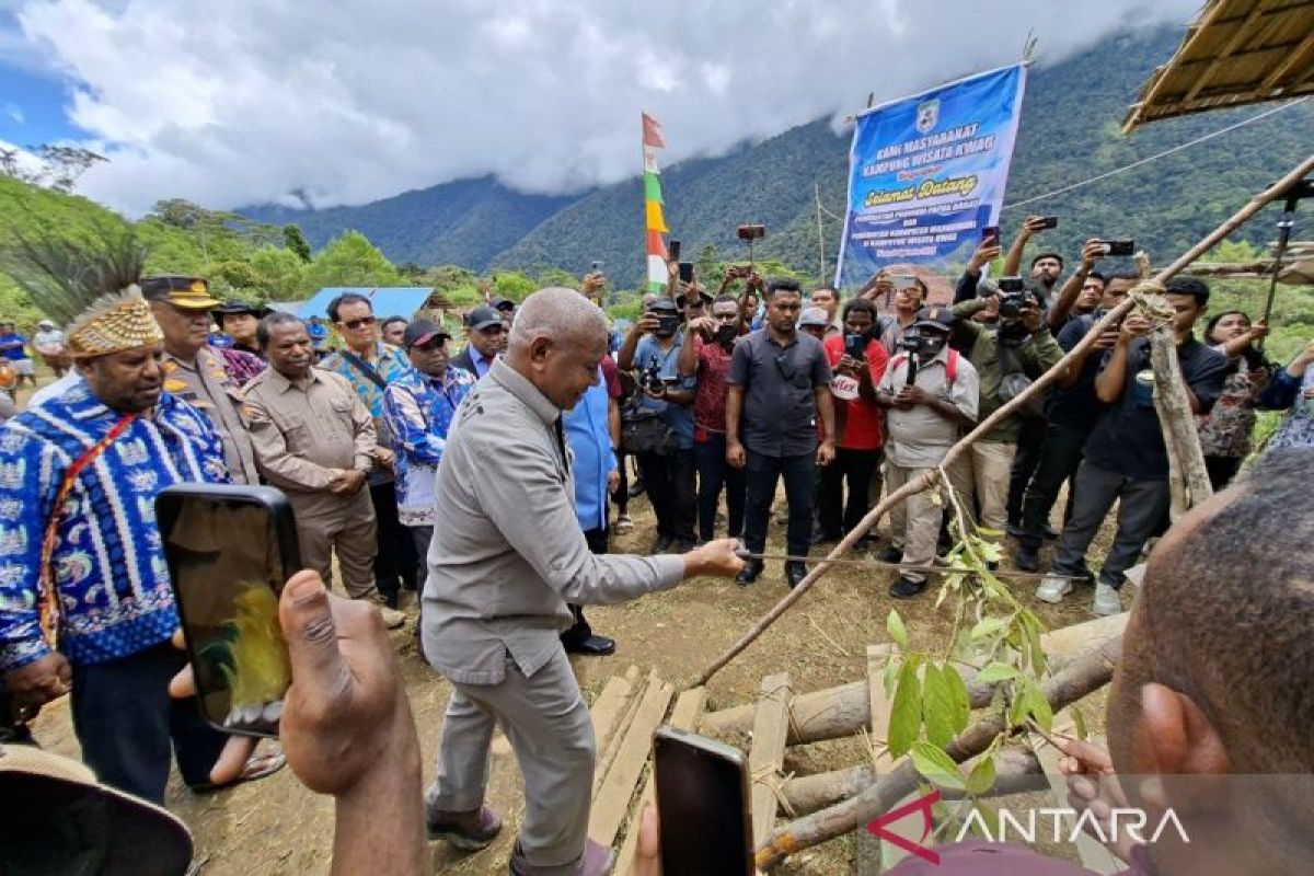 DPMK Papua Barat dukung ekowisata Kampung Aipiri dan Kwau