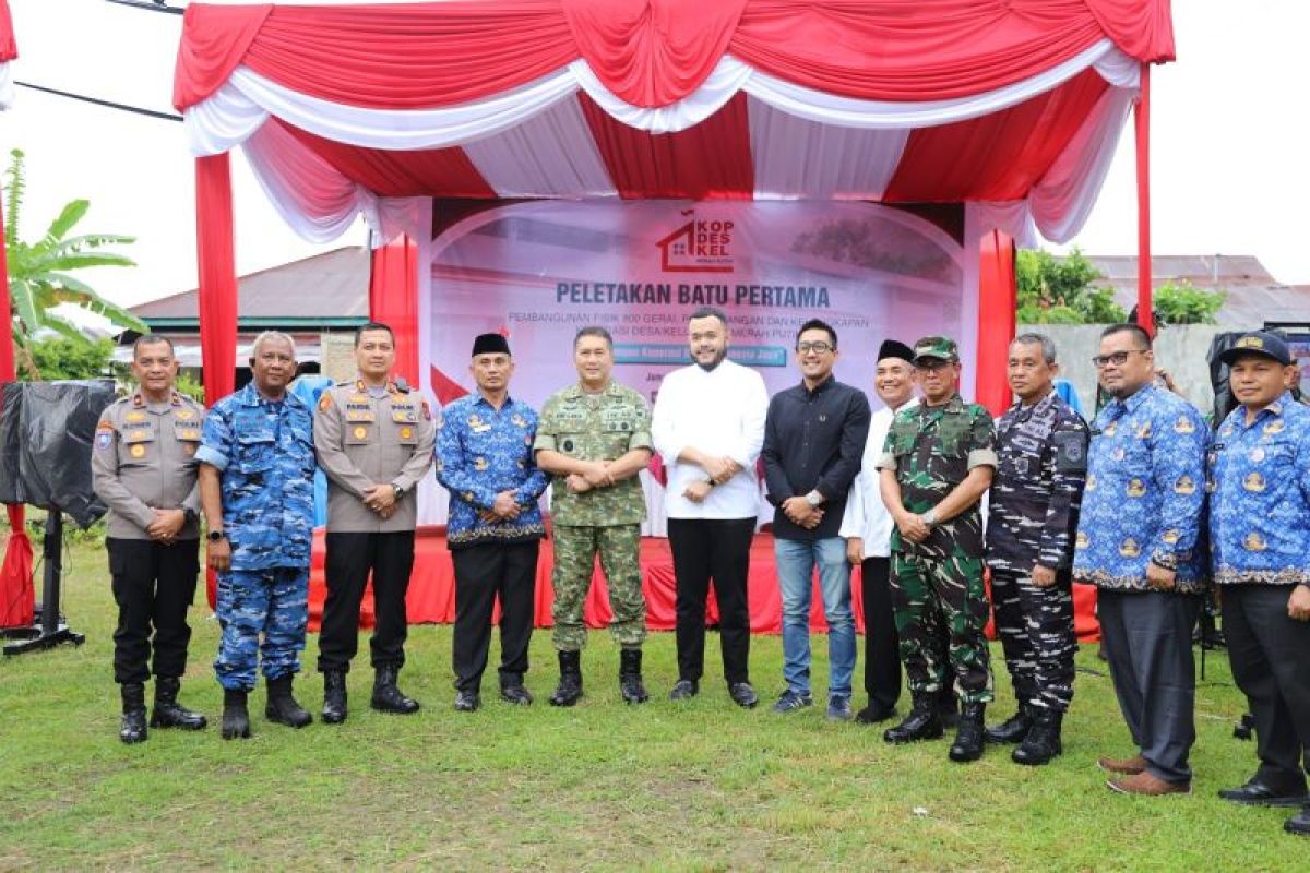 Wako Fadly Amran hadiri peletakan batu pertama pembangunan Koperasi Merah Putih di Alai Parak Kopi