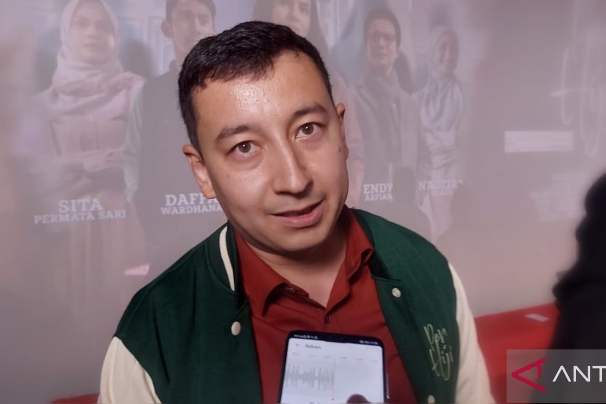 Endy Arfian latih dialek Uzbekistan dengan penutur asli