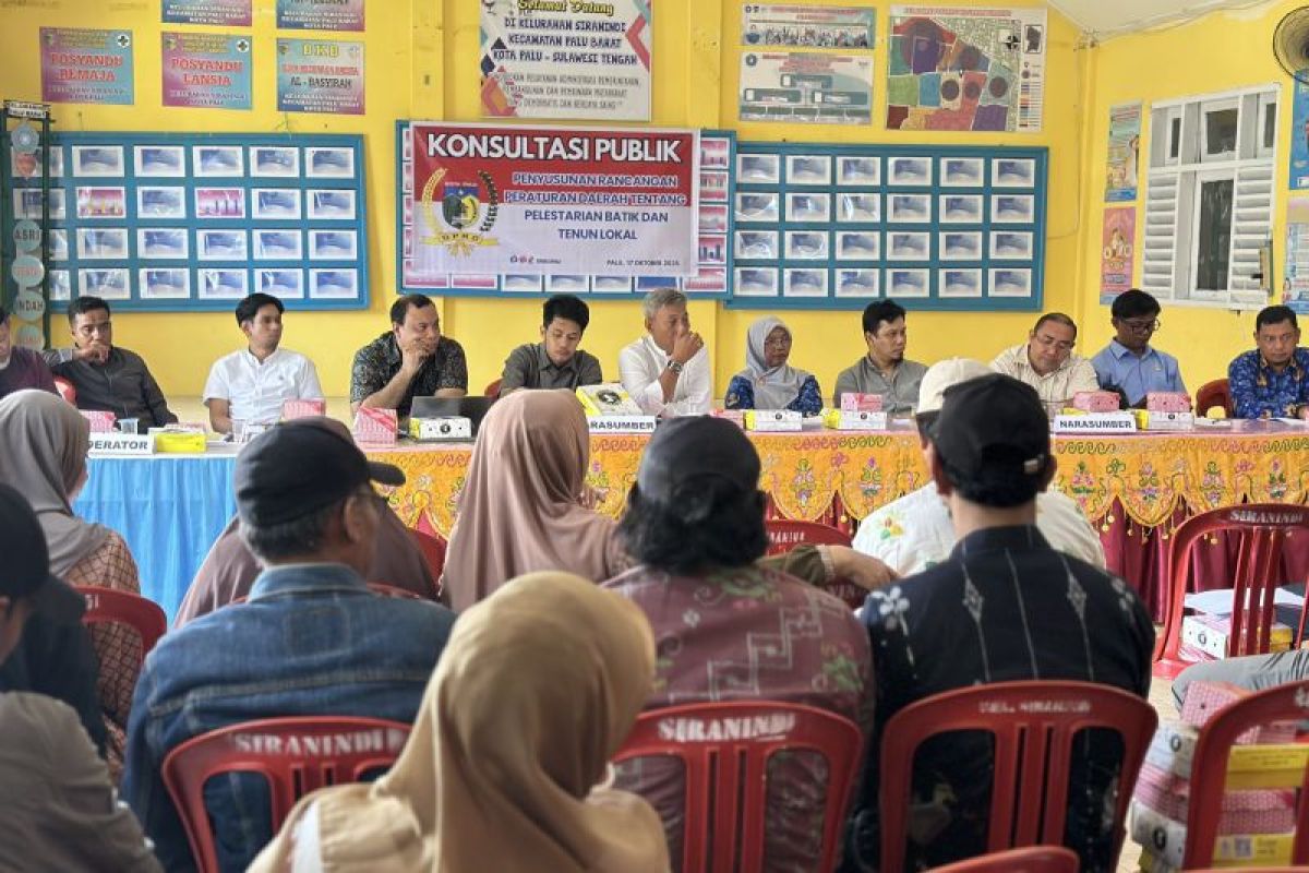 DPRD Palu libatkan masyarakat dalam penyusunan Raperda pelestarian batik dan tenun lokal