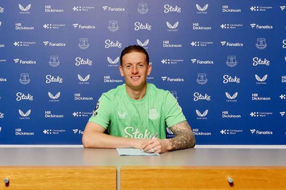 Kiper Jordan Pickford resmi perpanjang kontrak dengan Everton